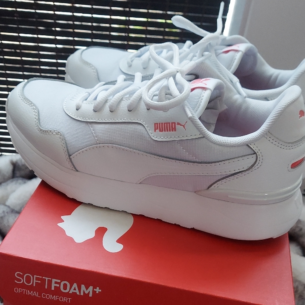 Puma Classic White Sneakers - Picture 4 of 6
